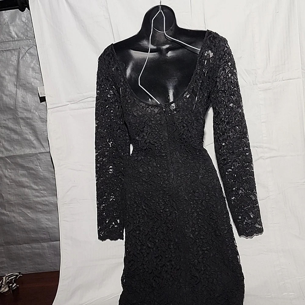 BERGDORF GOODMAN - JENNIFER GEORGE BY NIGHT Black Lace Cocktail Dress, Size 4 - Picture 4 of 9